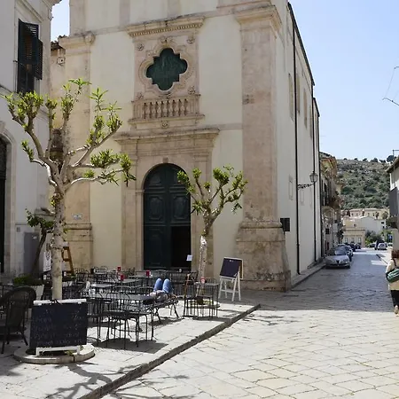 Al Borgo Dell'Arte Suite Apartment