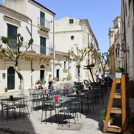 Al Borgo Dell'Arte Suite